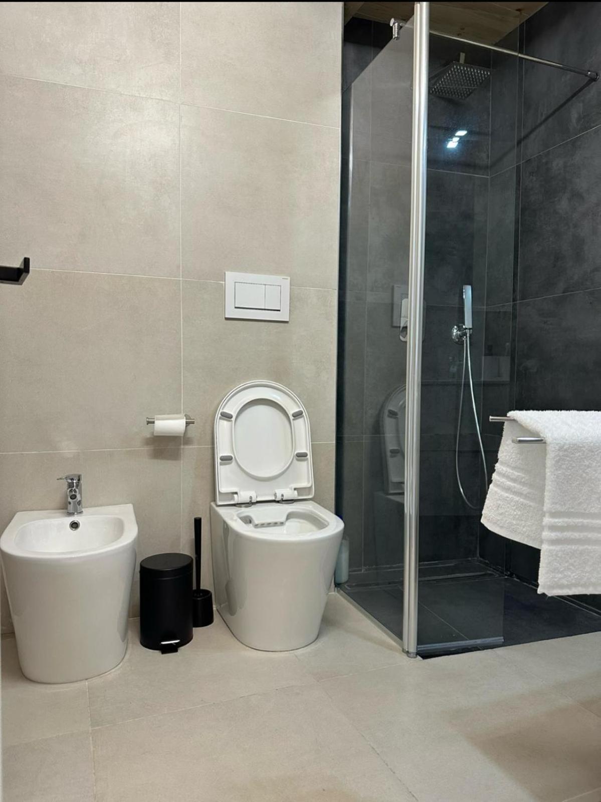 Mosaic Inn Genoa Luaran gambar